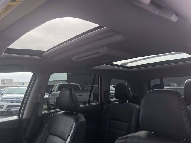 2017 White Diamond Pearl Honda Pilot Elite AWD SUV