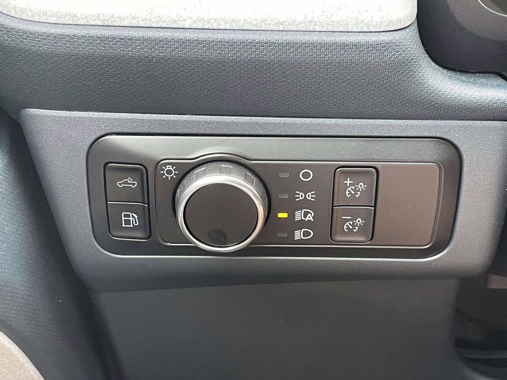 2024 Carbonized Gray Metallic Ford Maverick XLT FWD Truck