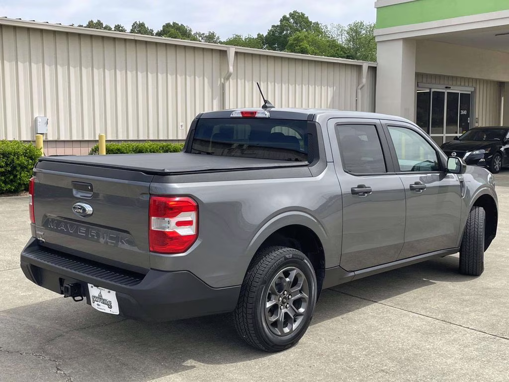2024 Carbonized Gray Metallic Ford Maverick XLT FWD Truck