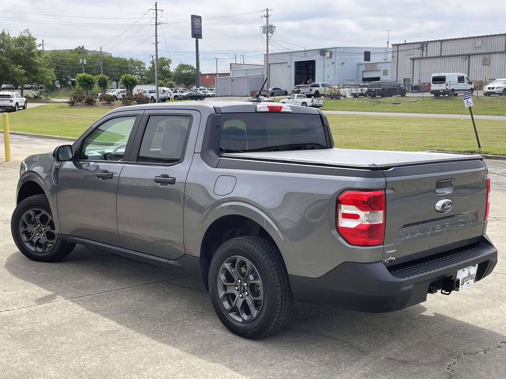 2024 Carbonized Gray Metallic Ford Maverick XLT FWD Truck
