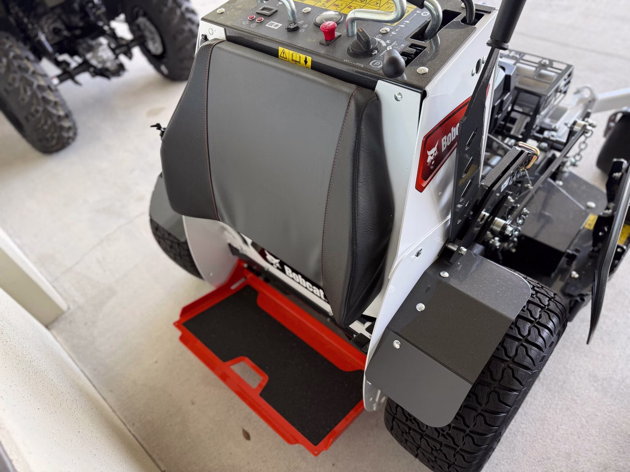 2026 Bobcat ZS4052SK Lawn Mower