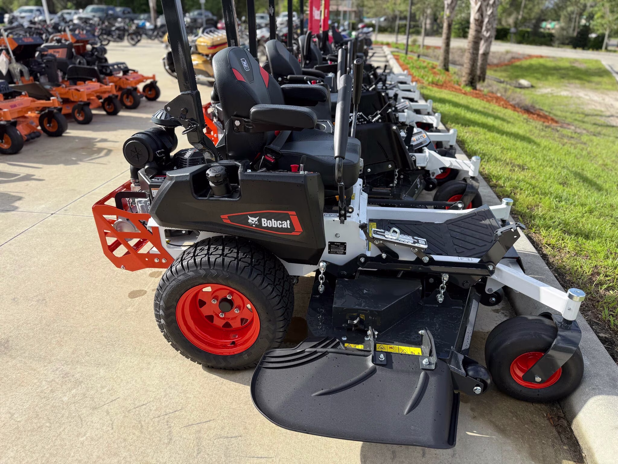 2026 Bobcat ZT3500 Series ZT3552 Lawn Mower