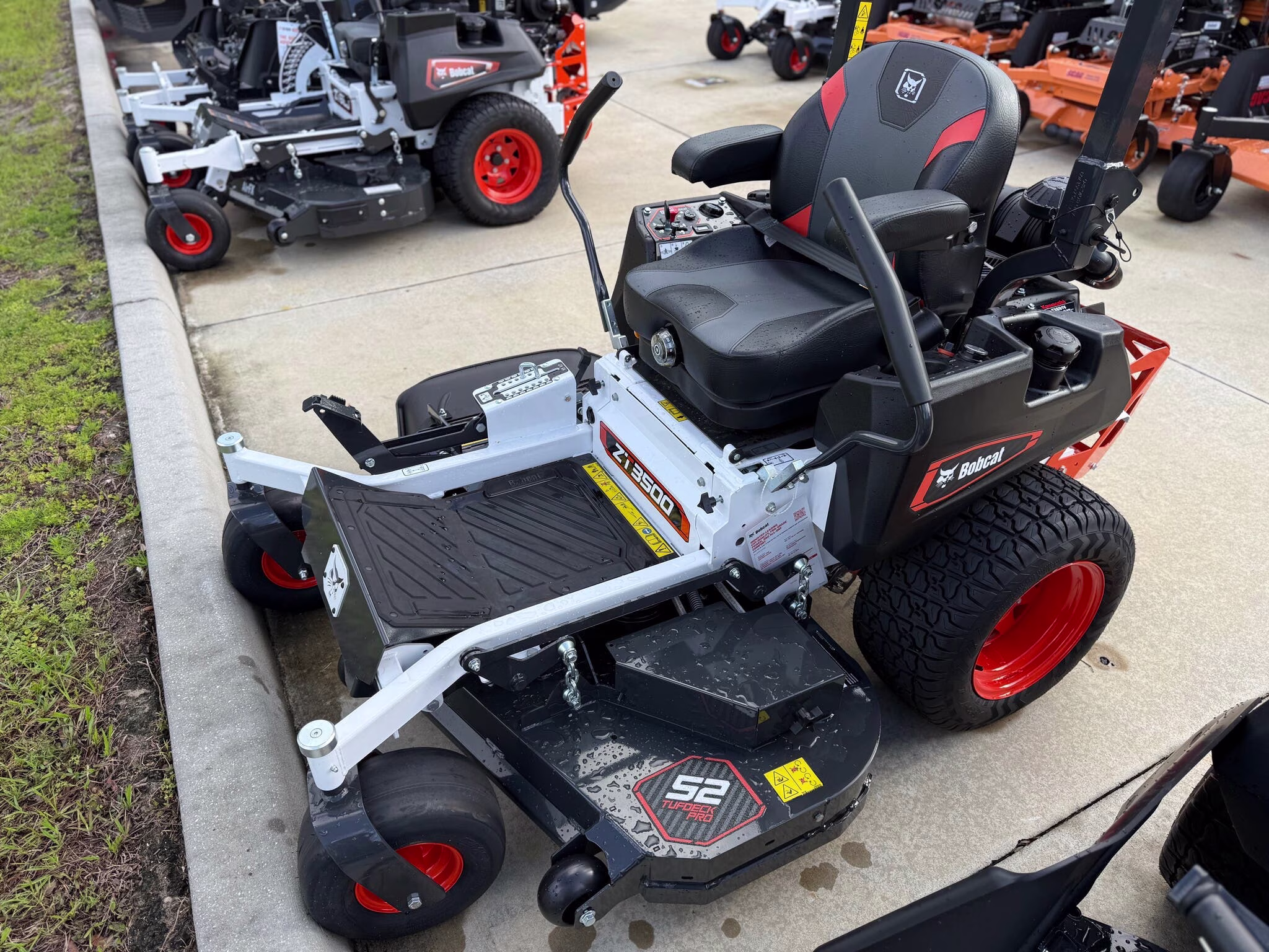 2026 Bobcat ZT3500 Series ZT3552 Lawn Mower