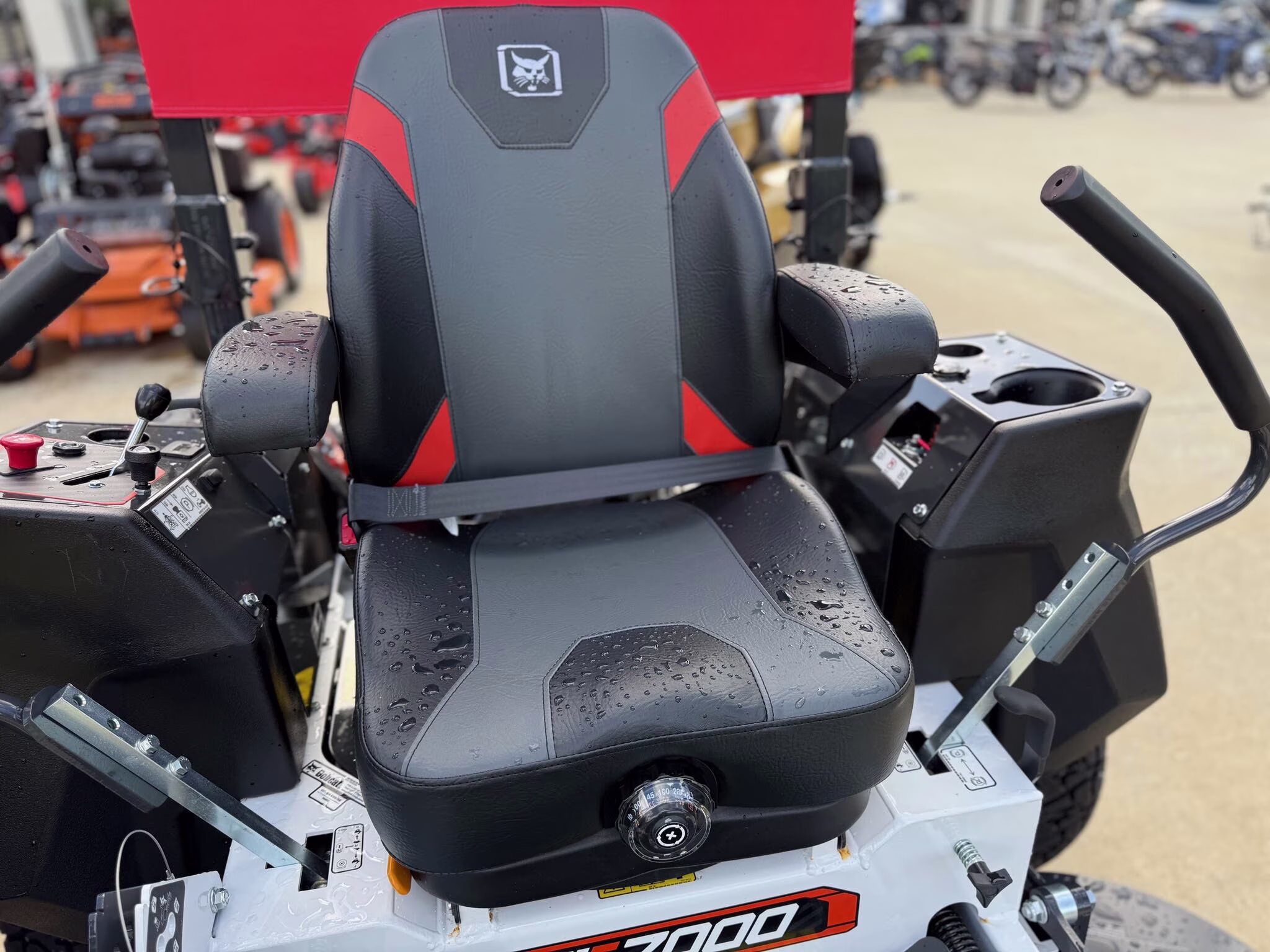 2026 Bobcat ZT7000 Series ZT7061 Lawn Mower