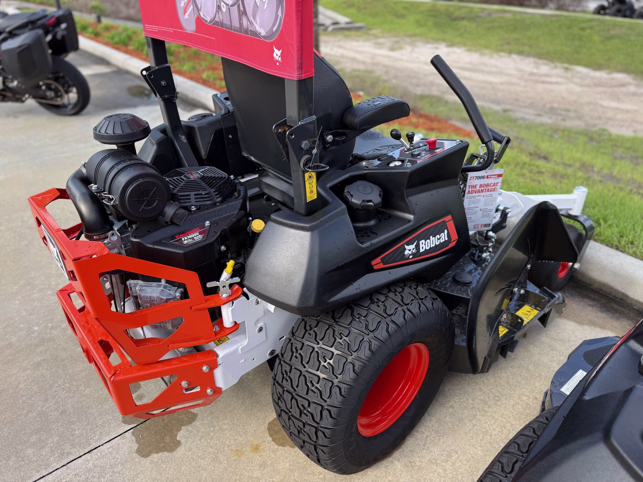 2026 Bobcat ZT7000 Series ZT7061 Lawn Mower