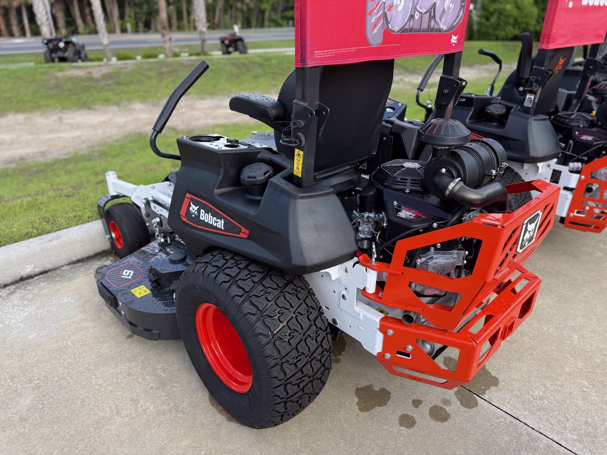 2026 Bobcat ZT7000 Series ZT7061 Lawn Mower