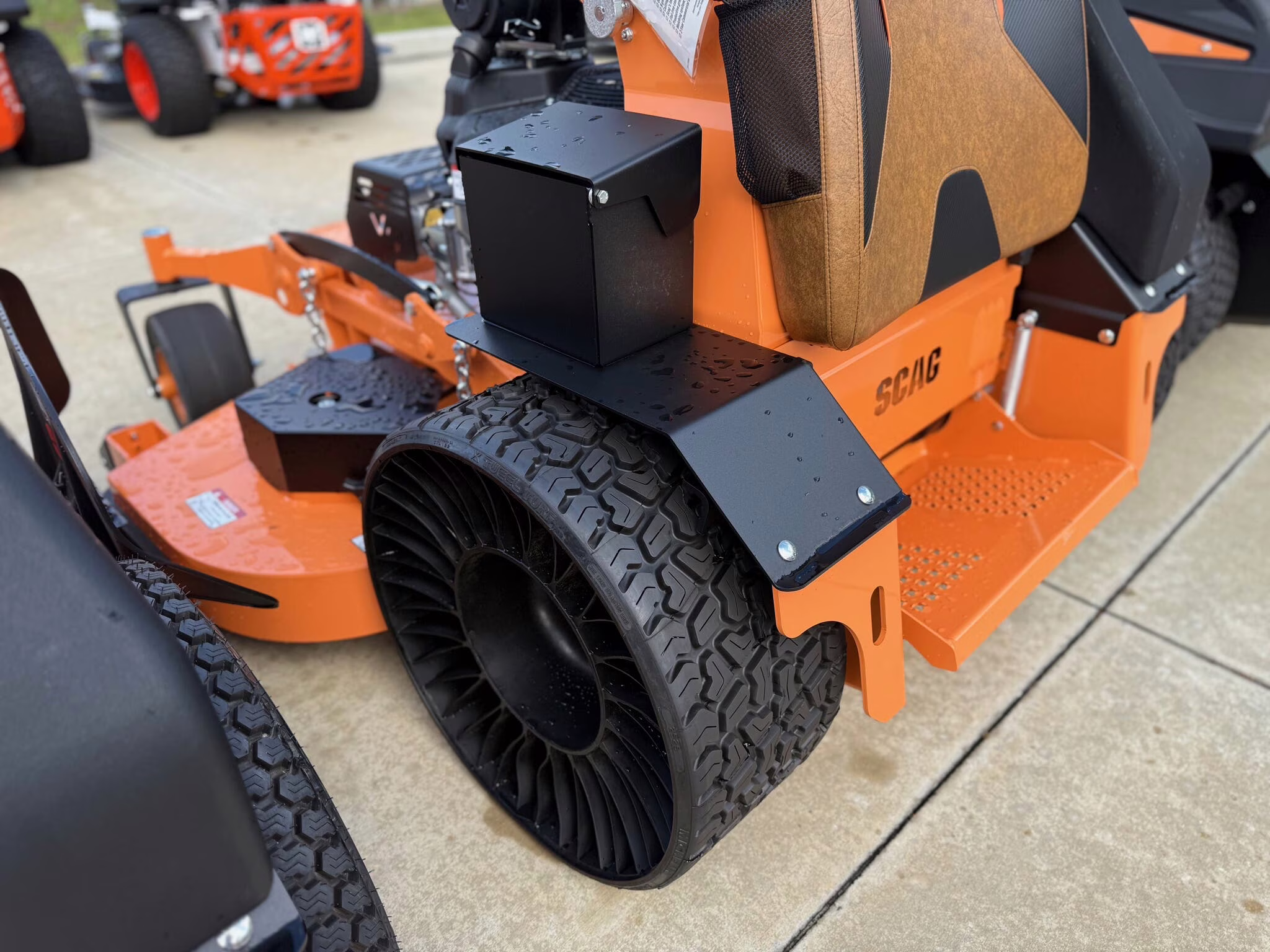 2026 SCAG V-Ride II 61 Lawn Mower