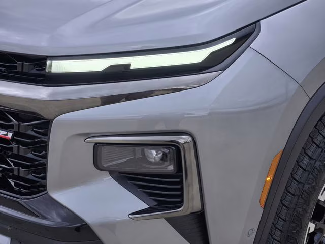 2026 Sterling Gray Metallic Chevrolet Traverse Z71 AWD SUV