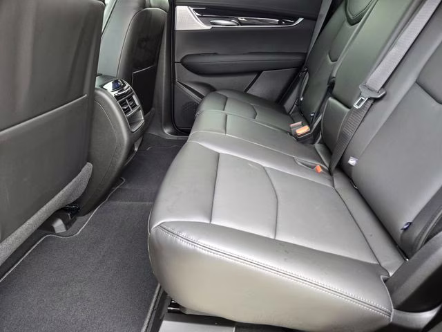 2026 Argent Silver Metallic Cadillac XT5 Premium Luxury FWD SUV