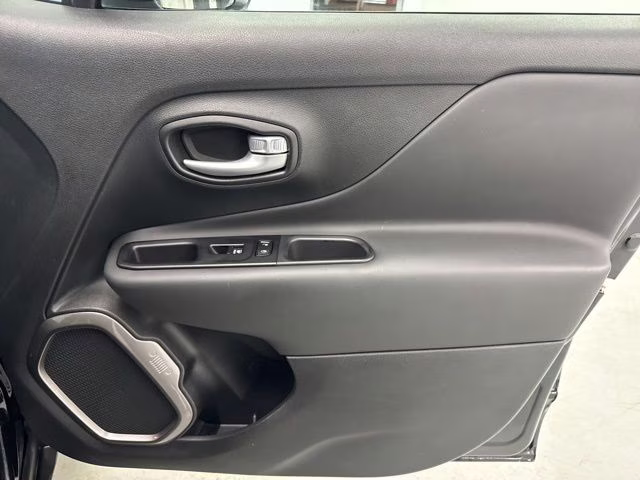 2023 Black Clearcoat Jeep Renegade Latitude 4X4 SUV