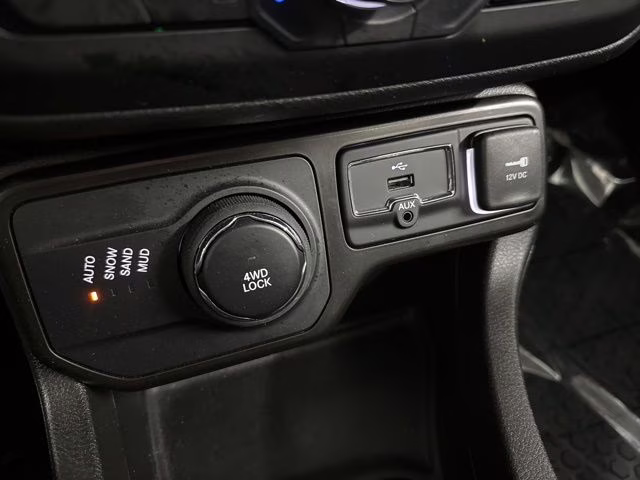 2023 Black Clearcoat Jeep Renegade Latitude 4X4 SUV