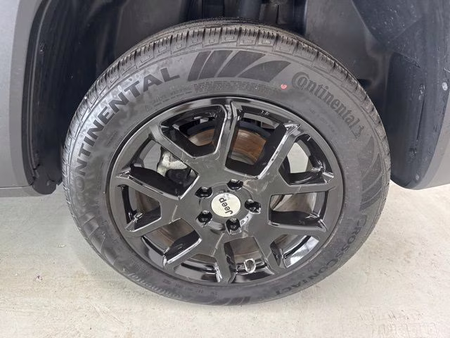2023 Black Clearcoat Jeep Renegade Latitude 4X4 SUV