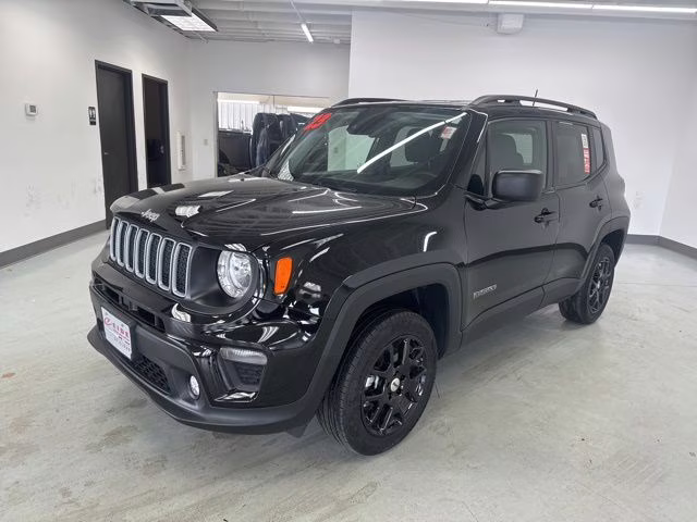 2023 Black Clearcoat Jeep Renegade Latitude 4X4 SUV