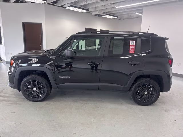 2023 Black Clearcoat Jeep Renegade Latitude 4X4 SUV