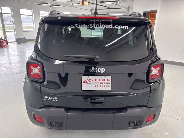 2023 Black Clearcoat Jeep Renegade Latitude 4X4 SUV