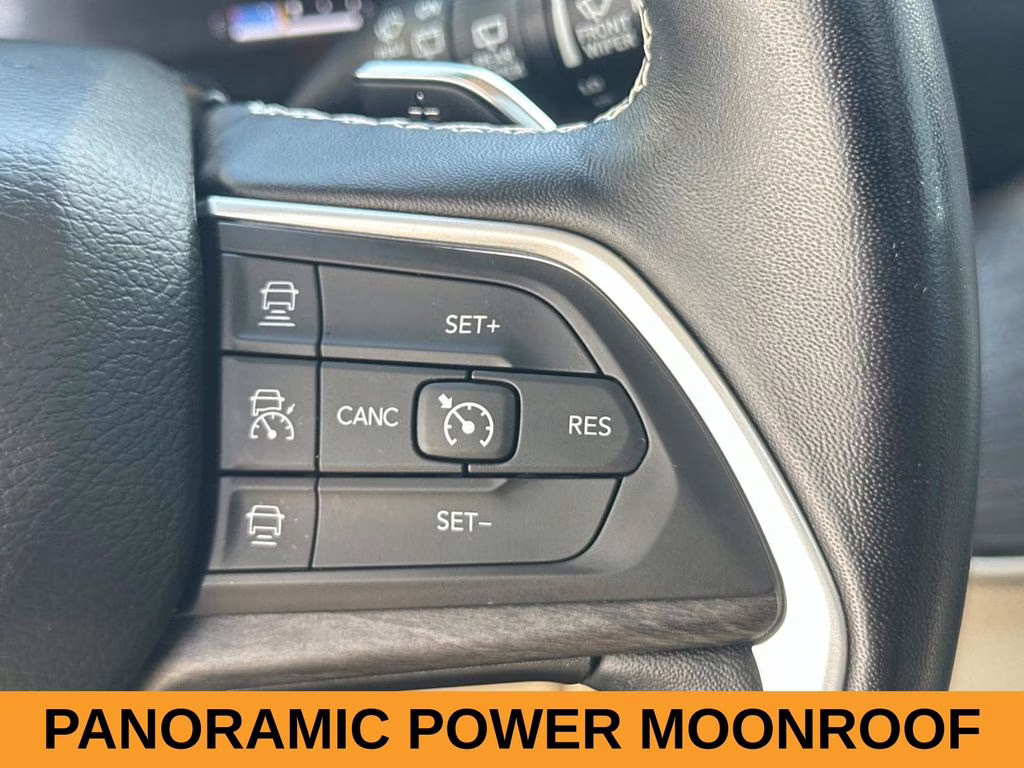 2022 Bright White Clearcoat Jeep Grand Cherokee L Limited 4X4 SUV