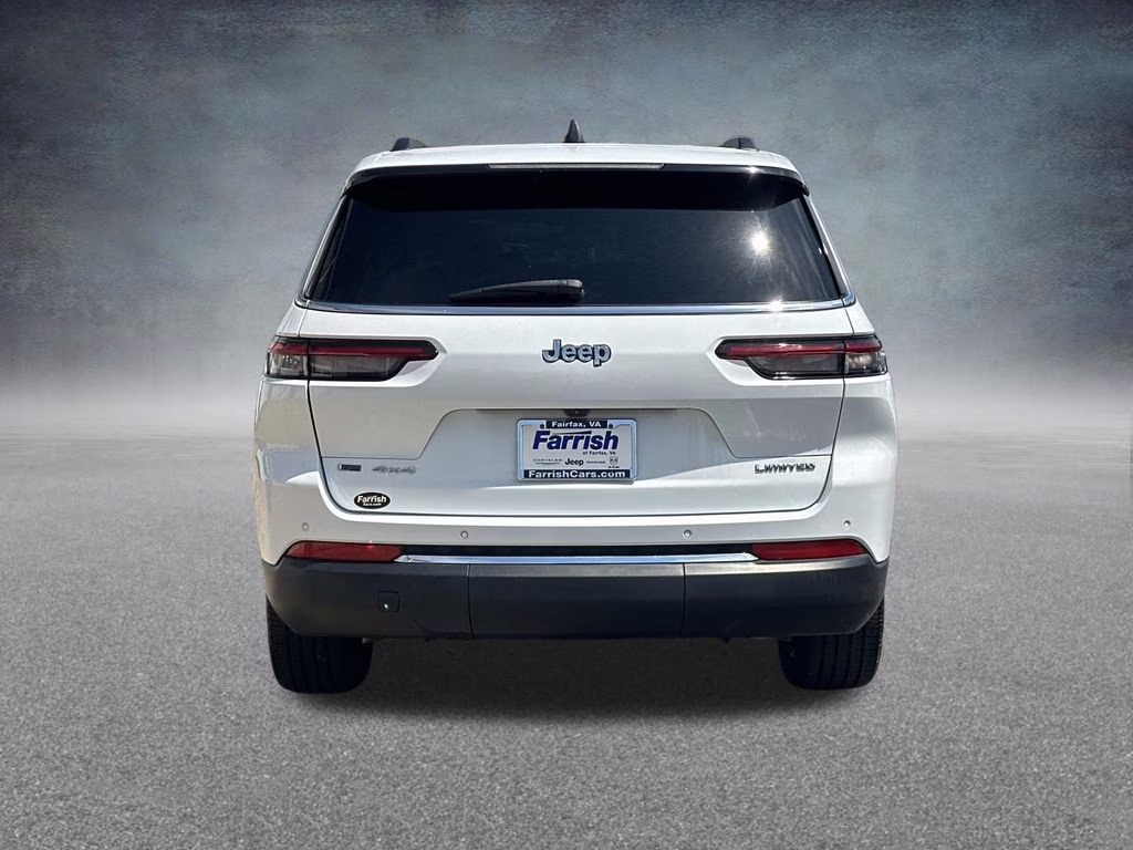 2022 Bright White Clearcoat Jeep Grand Cherokee L Limited 4X4 SUV