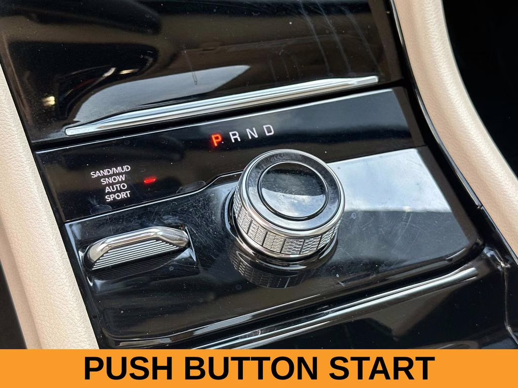 2022 Bright White Clearcoat Jeep Grand Cherokee L Limited 4X4 SUV