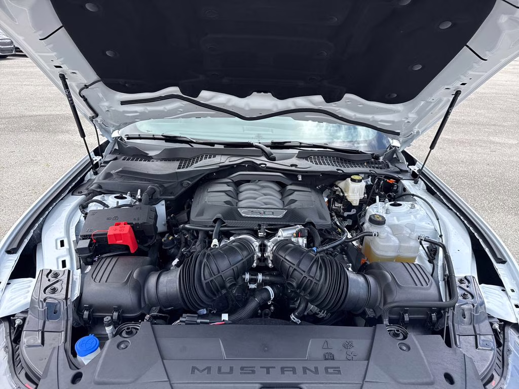 2025 Oxford White Ford Mustang GT Premium RWD Coupe
