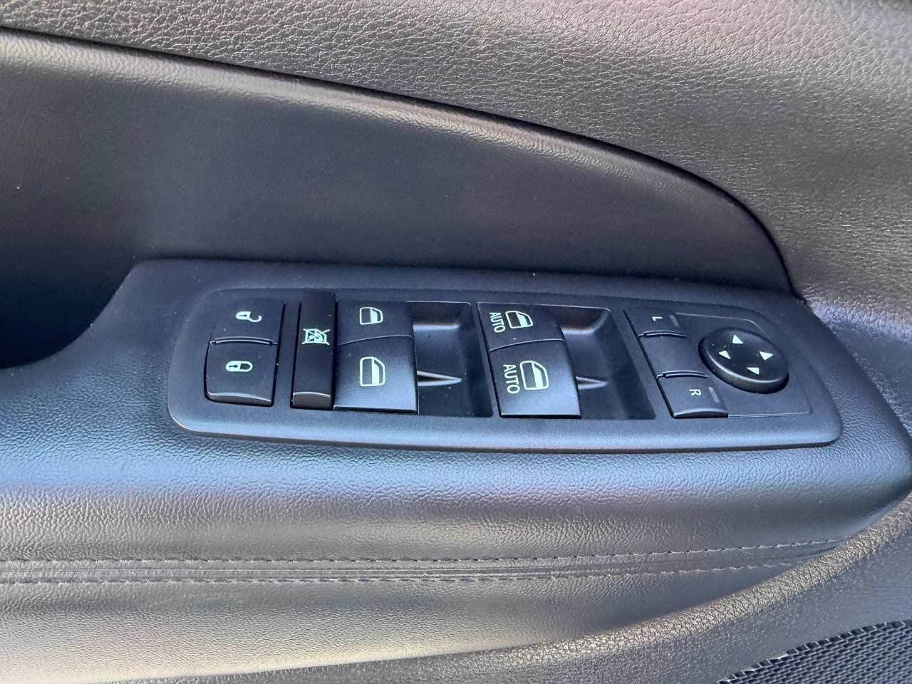2020 Slate Blue Pearlcoat Jeep Grand Cherokee Limited 4X4 SUV