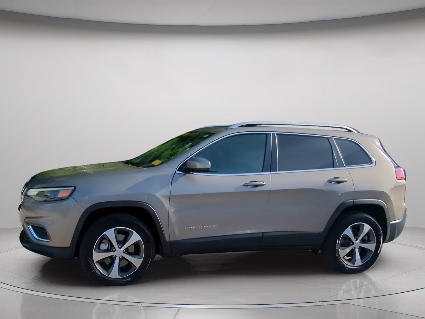 2020 Light Brownstone Pearlcoat Jeep Cherokee Limited 4X4 SUV