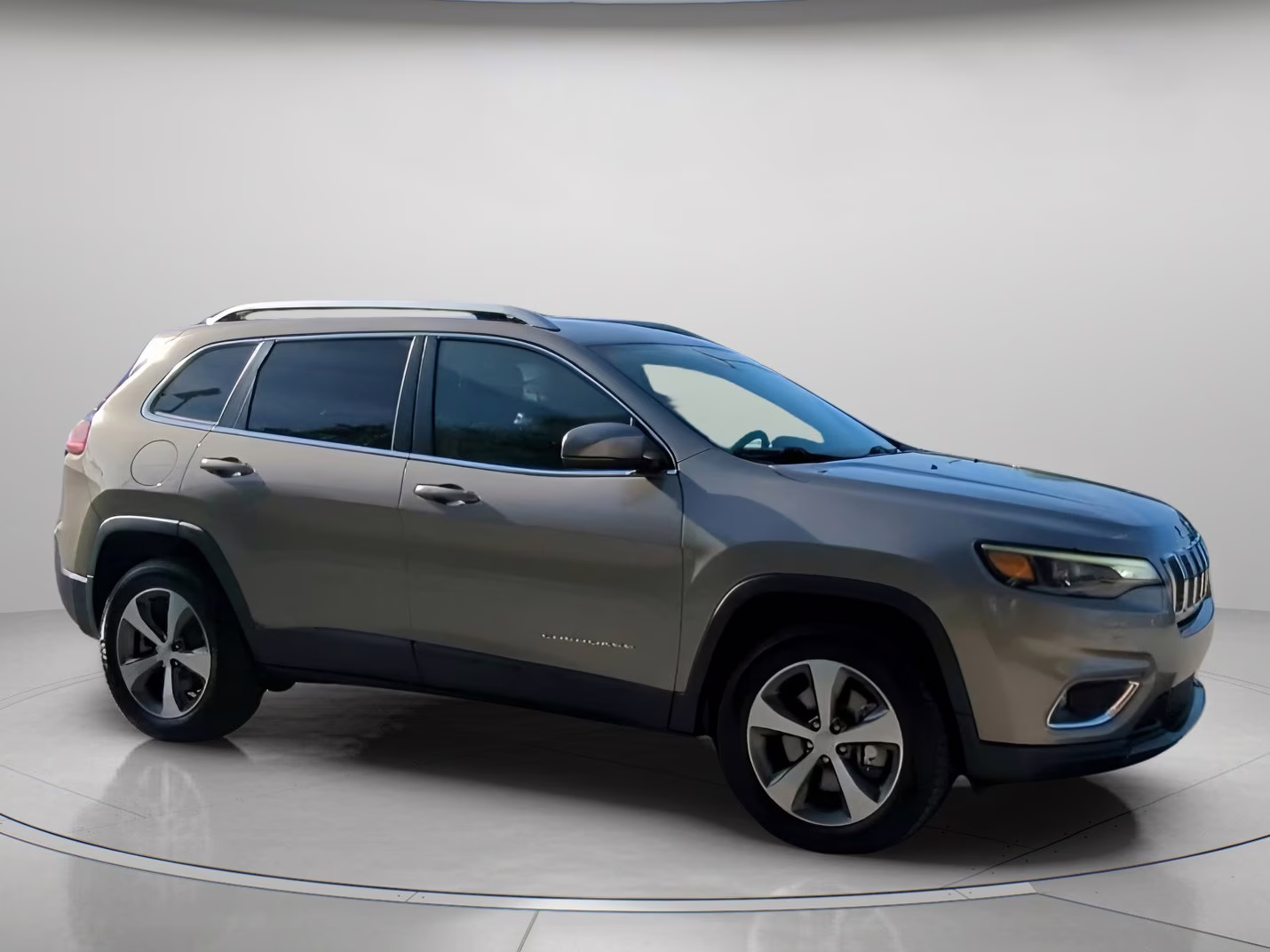 2020 Light Brownstone Pearlcoat Jeep Cherokee Limited 4X4 SUV