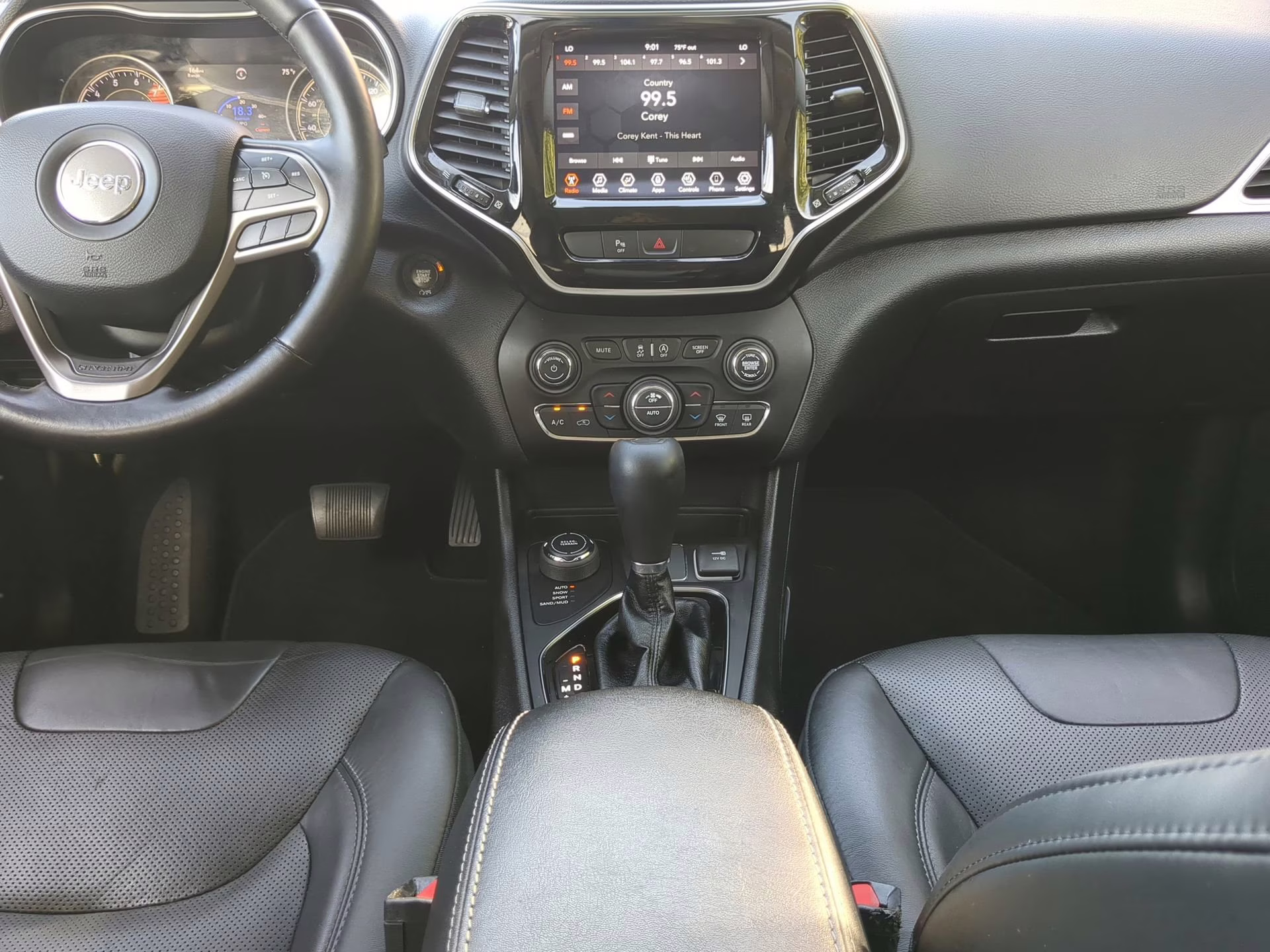 2020 Light Brownstone Pearlcoat Jeep Cherokee Limited 4X4 SUV