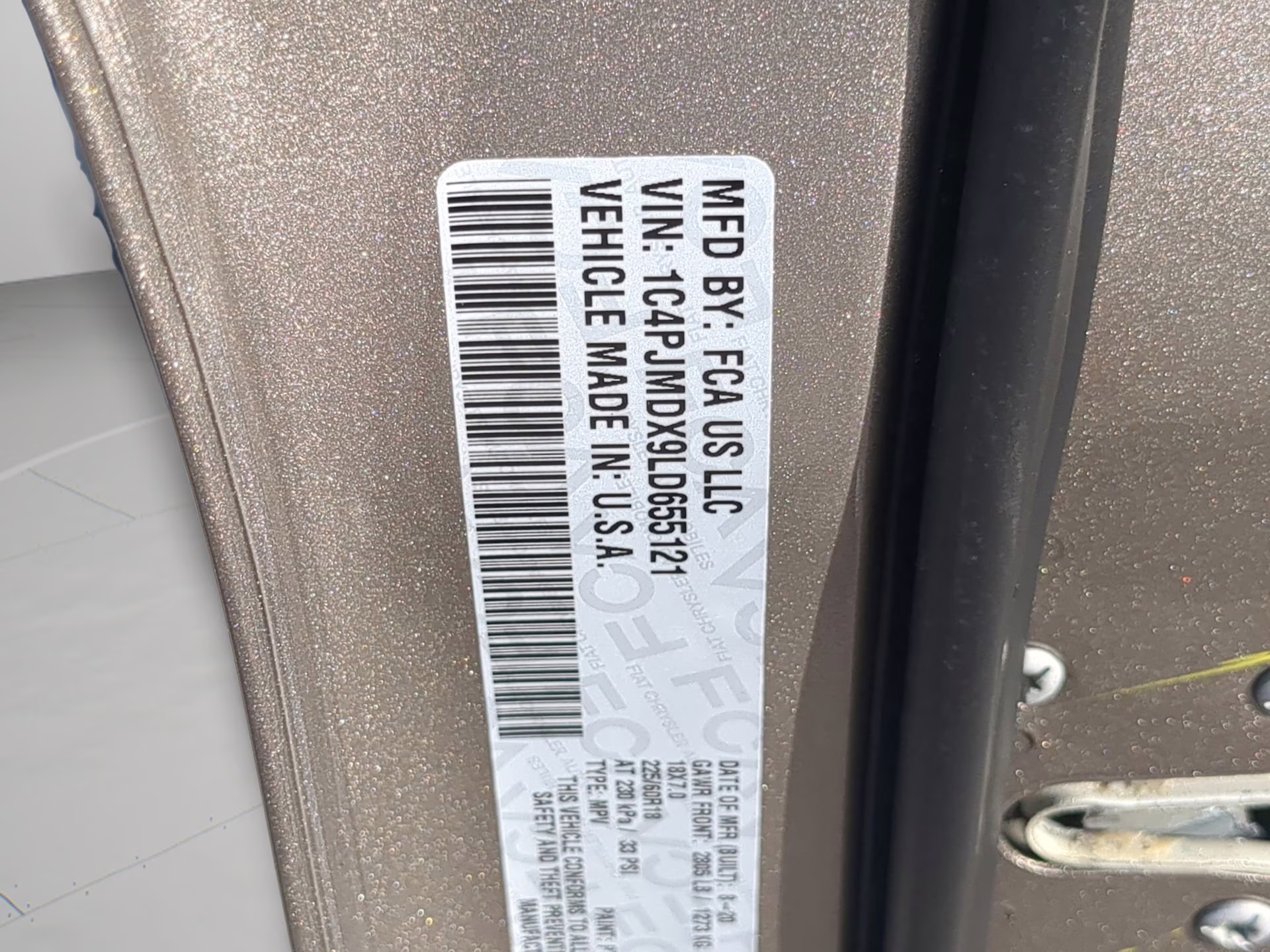 2020 Light Brownstone Pearlcoat Jeep Cherokee Limited 4X4 SUV