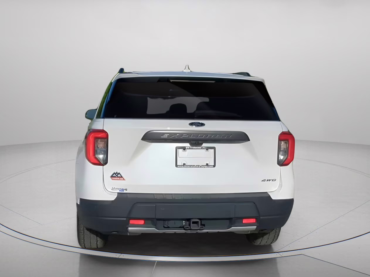 2023 Star White Metallic Tri-Coat Ford Explorer Timberline 4X4 SUV