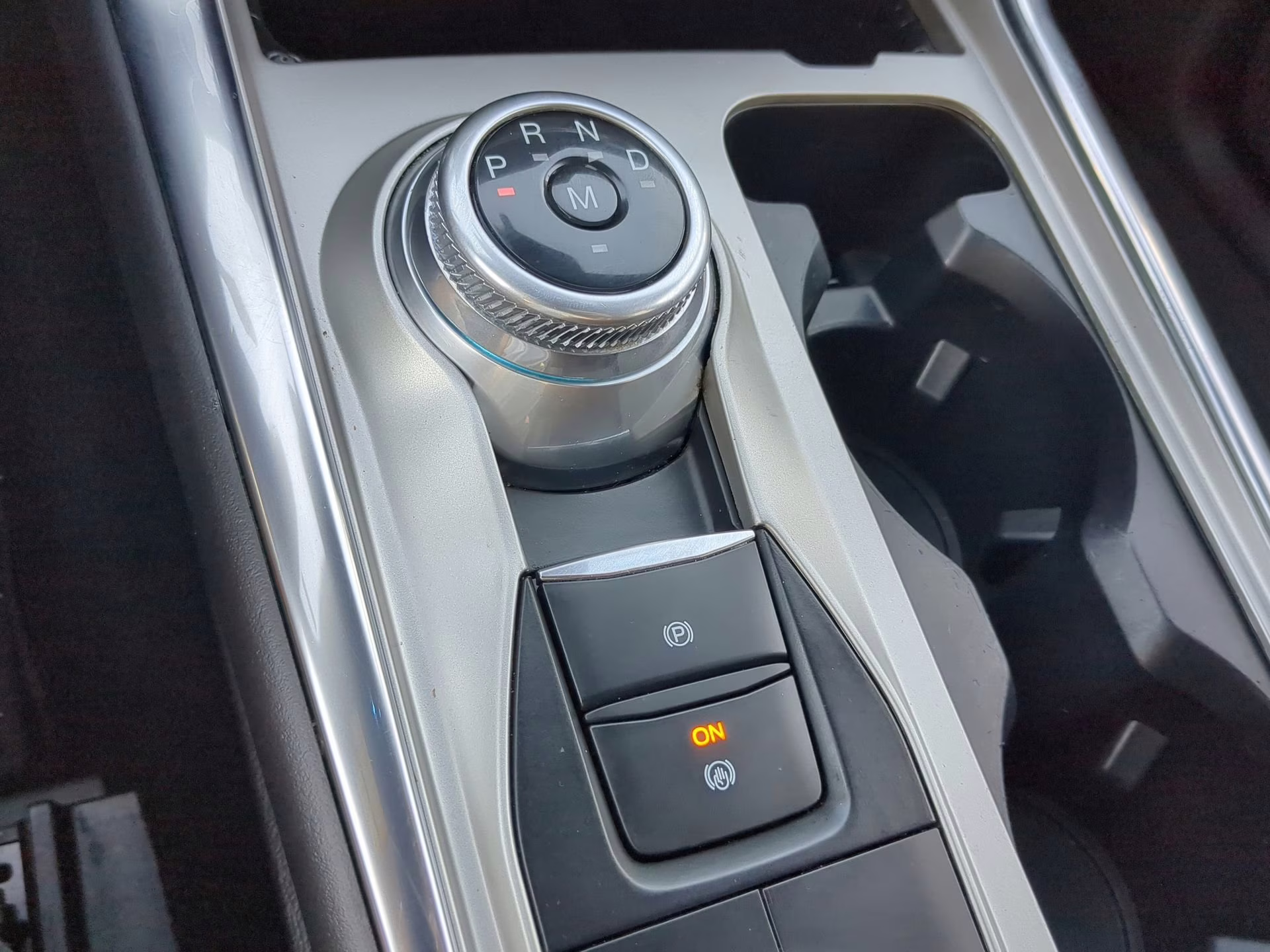 2023 Star White Metallic Tri-Coat Ford Explorer Timberline 4X4 SUV