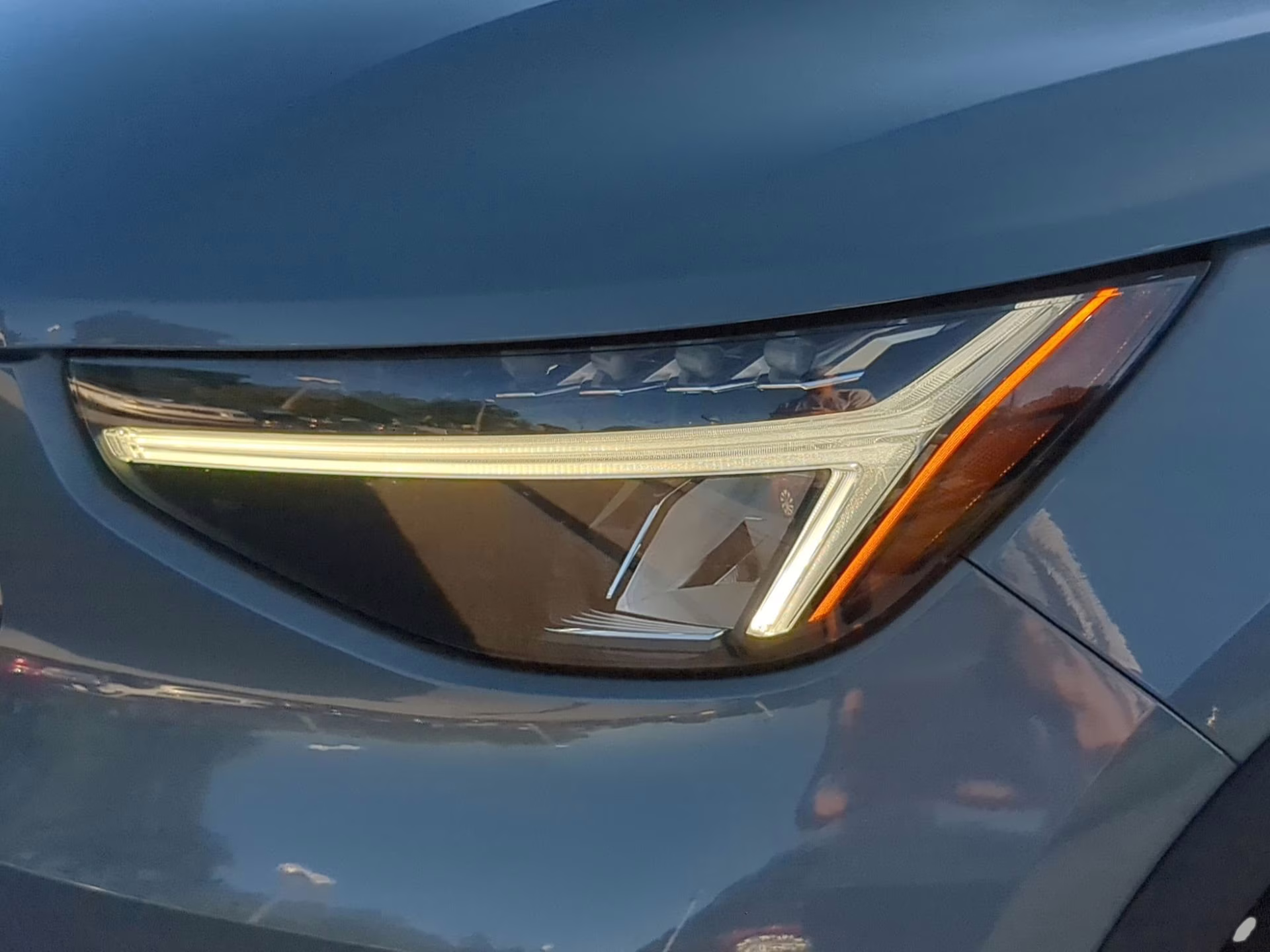 2023 Thunder Gray Metallic Volvo XC40 Plus Bright Theme AWD SUV