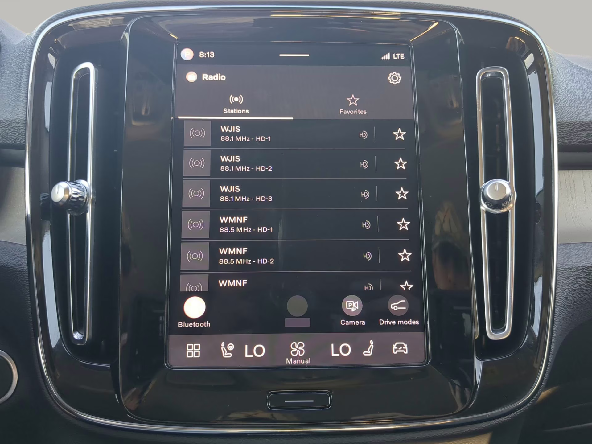 2023 Thunder Gray Metallic Volvo XC40 Plus Bright Theme AWD SUV