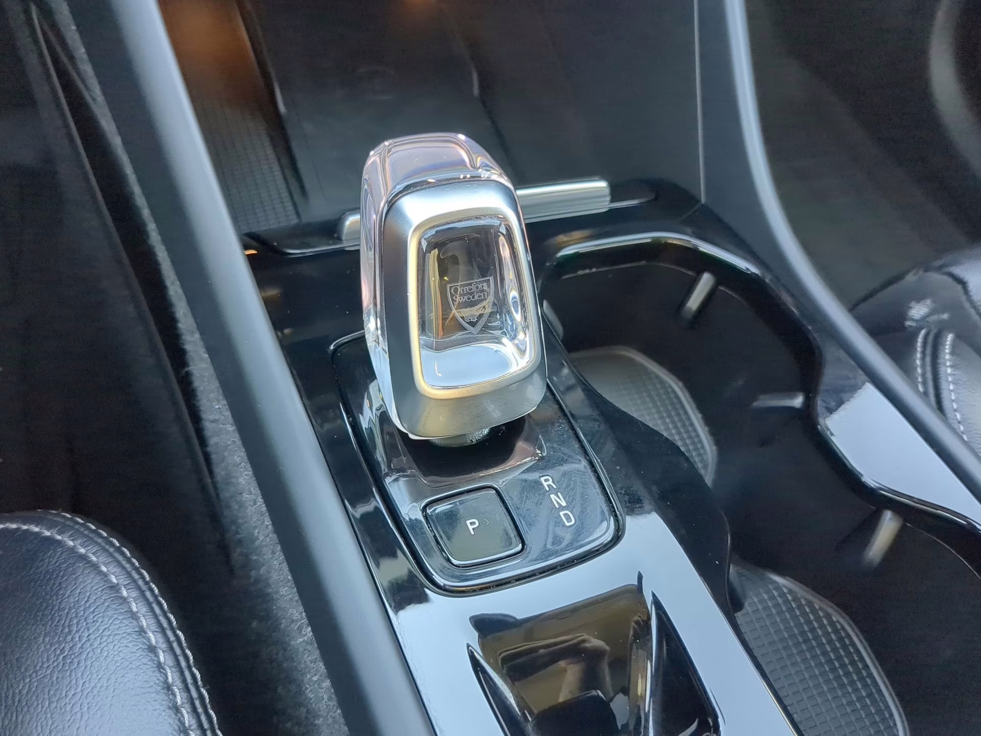 2023 Thunder Gray Metallic Volvo XC40 Plus Bright Theme AWD SUV