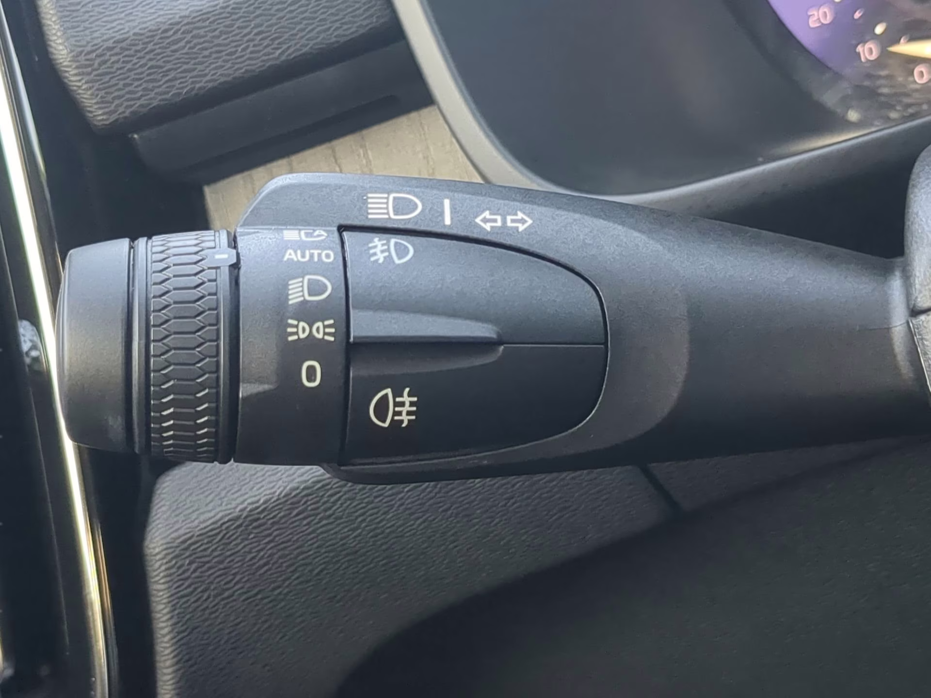 2023 Thunder Gray Metallic Volvo XC40 Plus Bright Theme AWD SUV