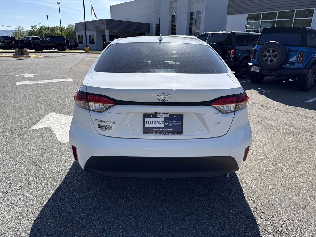 2024 Wind Chill Pearl Toyota Corolla LE FWD Sedan