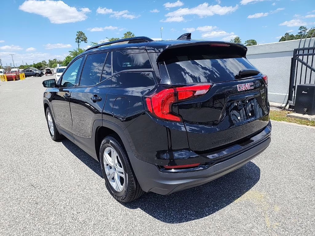 2019 Ebony Twilight Metallic GMC Terrain SLE FWD SUV