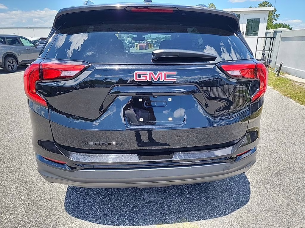 2019 Ebony Twilight Metallic GMC Terrain SLE FWD SUV