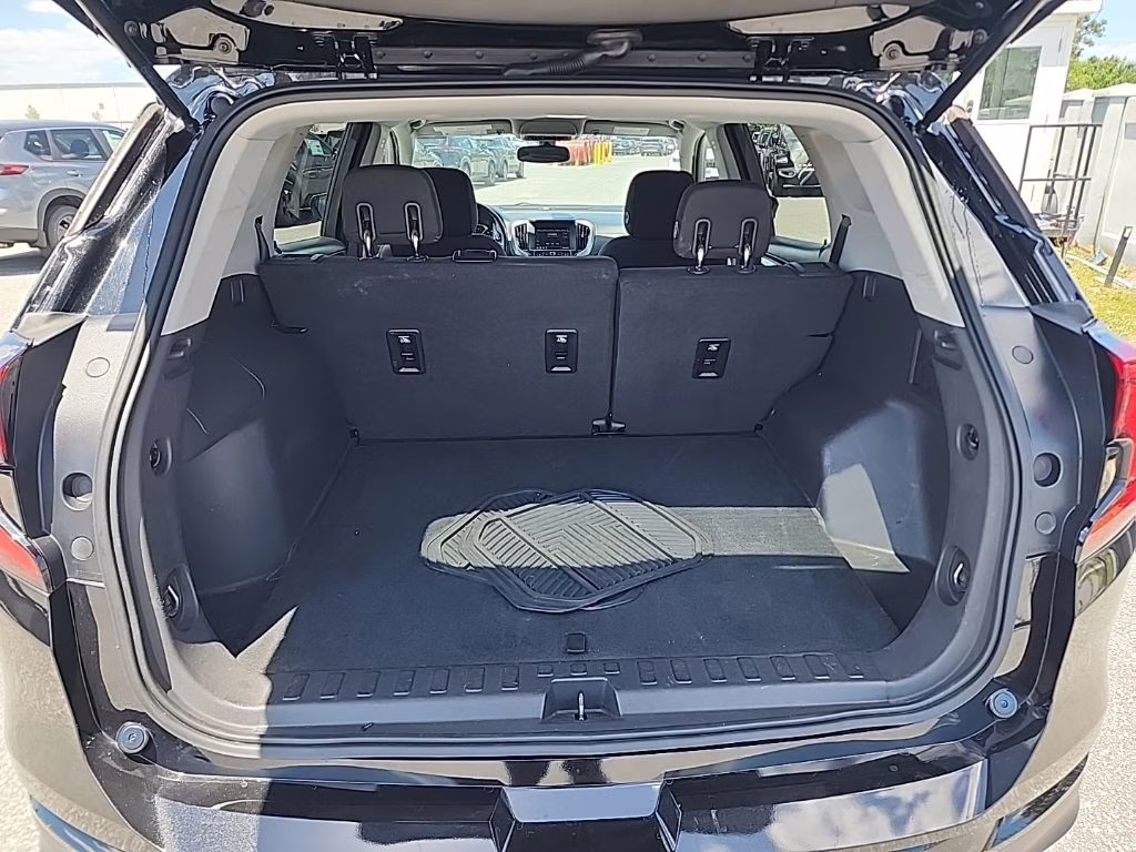 2019 Ebony Twilight Metallic GMC Terrain SLE FWD SUV