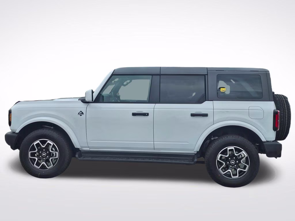 2026 Oxford White Ford Bronco Outer Banks 4X4 SUV