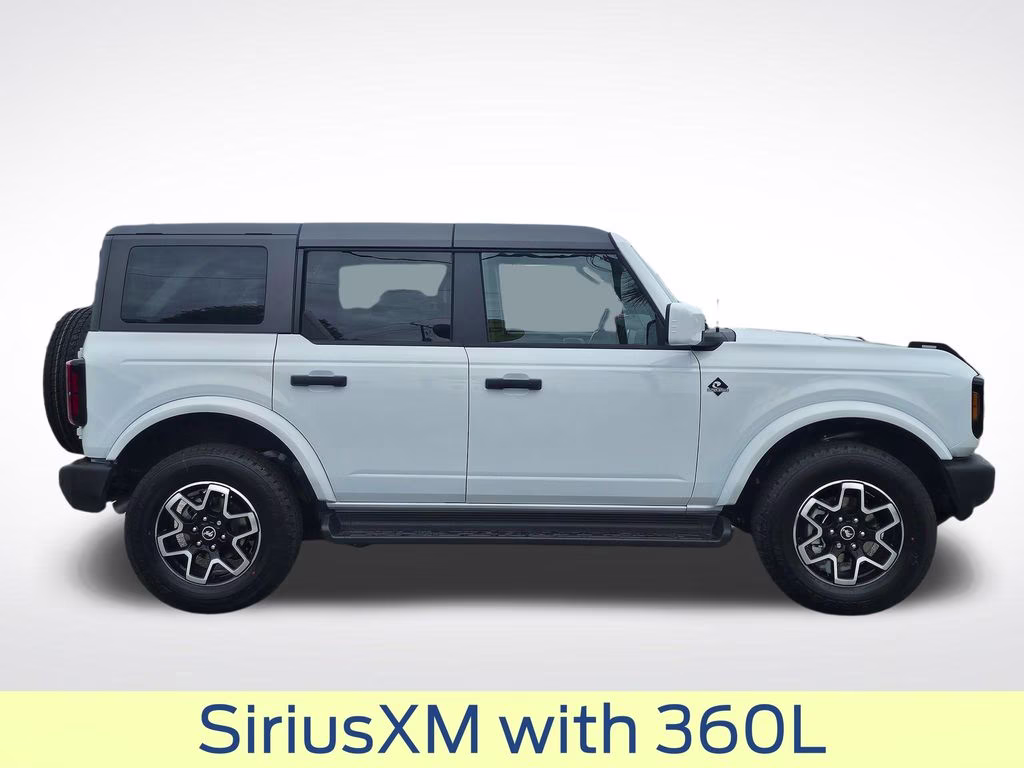 2026 Oxford White Ford Bronco Outer Banks 4X4 SUV