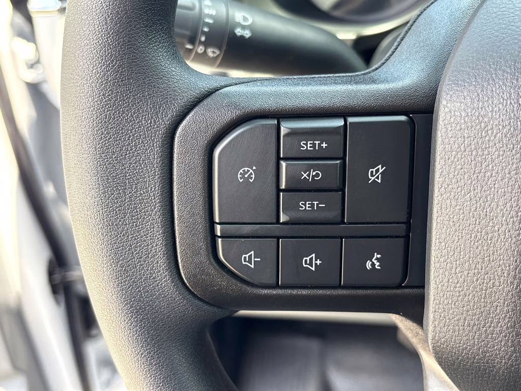 2026 Oxford White Ford Super Duty F-450 DRW 4X4 Chassis