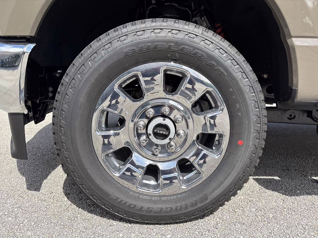 2026 Gray Ford Super Duty F-250 SRW Lariat 4X4 Truck