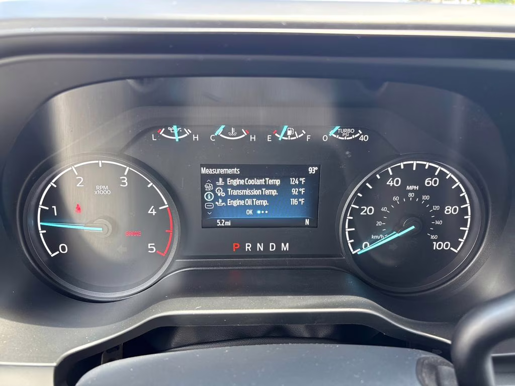 2026 Oxford White Ford Super Duty F-450 DRW 4X4 Chassis