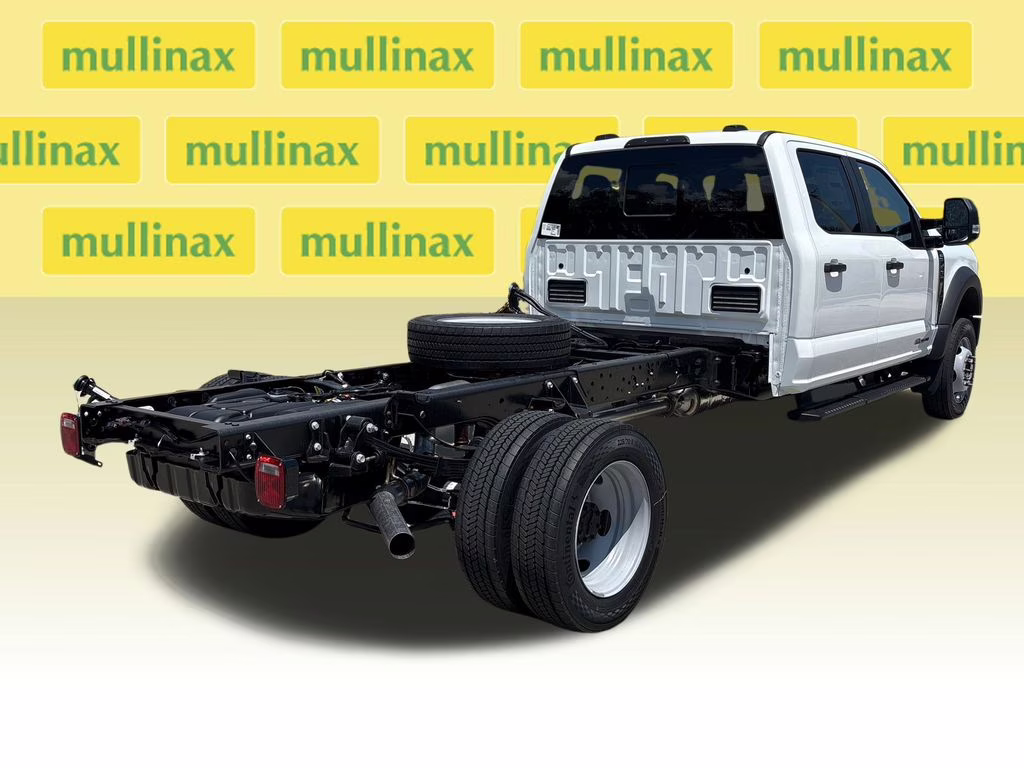 2026 Oxford White Ford Super Duty F-450 DRW 4X4 Chassis