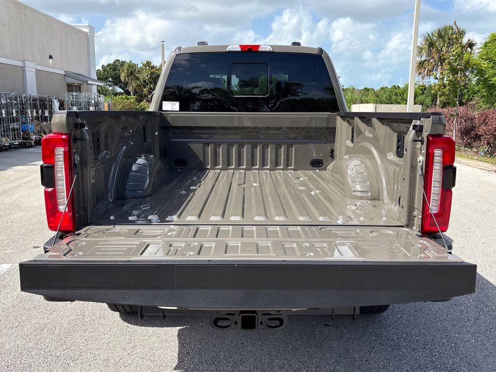 2026 Gray Ford Super Duty F-250 SRW Lariat 4X4 Truck