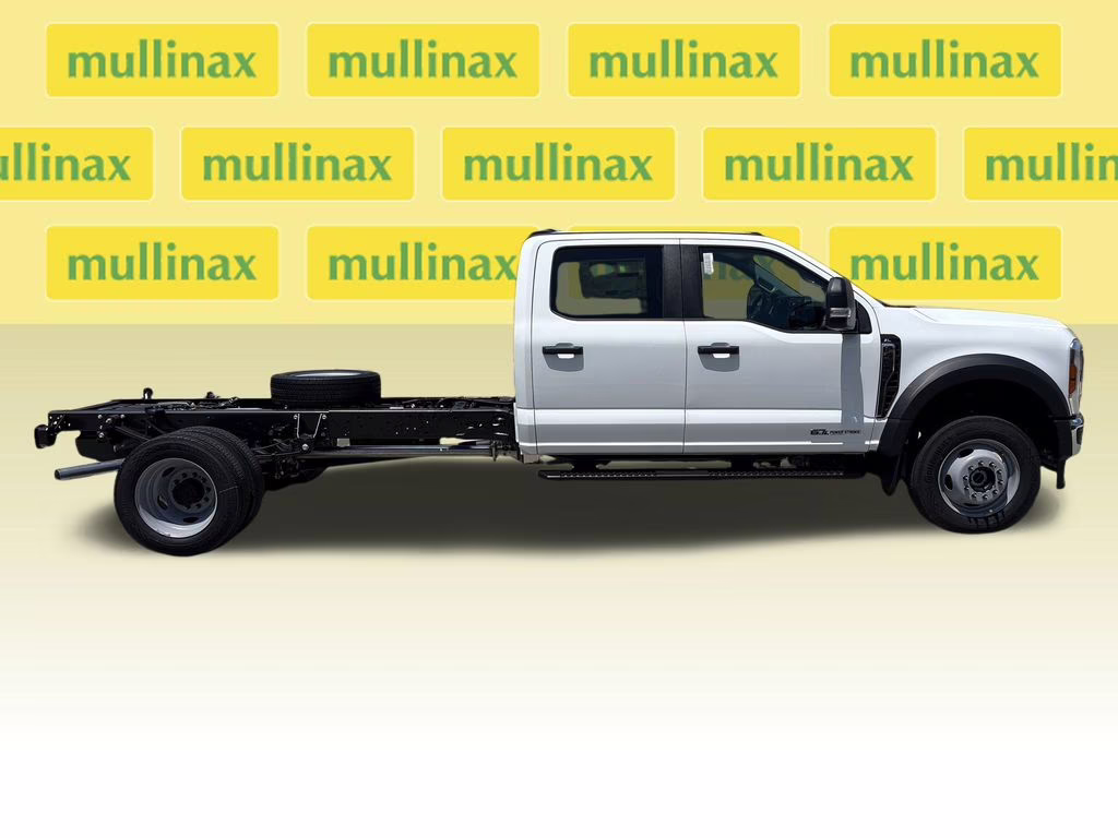 2026 Oxford White Ford Super Duty F-450 DRW 4X4 Chassis