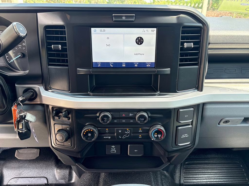 2026 Oxford White Ford Super Duty F-450 DRW 4X4 Chassis