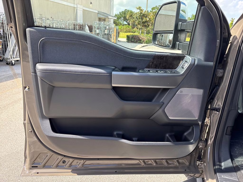 2026 Gray Ford Super Duty F-250 SRW Lariat 4X4 Truck