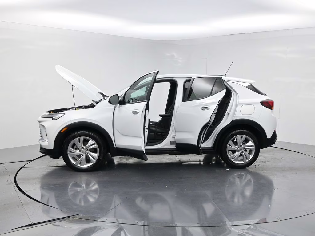 2024 Summit White Buick Encore GX Preferred FWD SUV