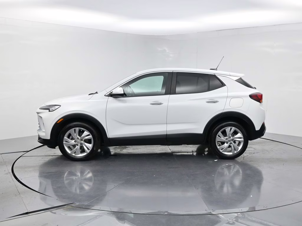 2024 Summit White Buick Encore GX Preferred FWD SUV
